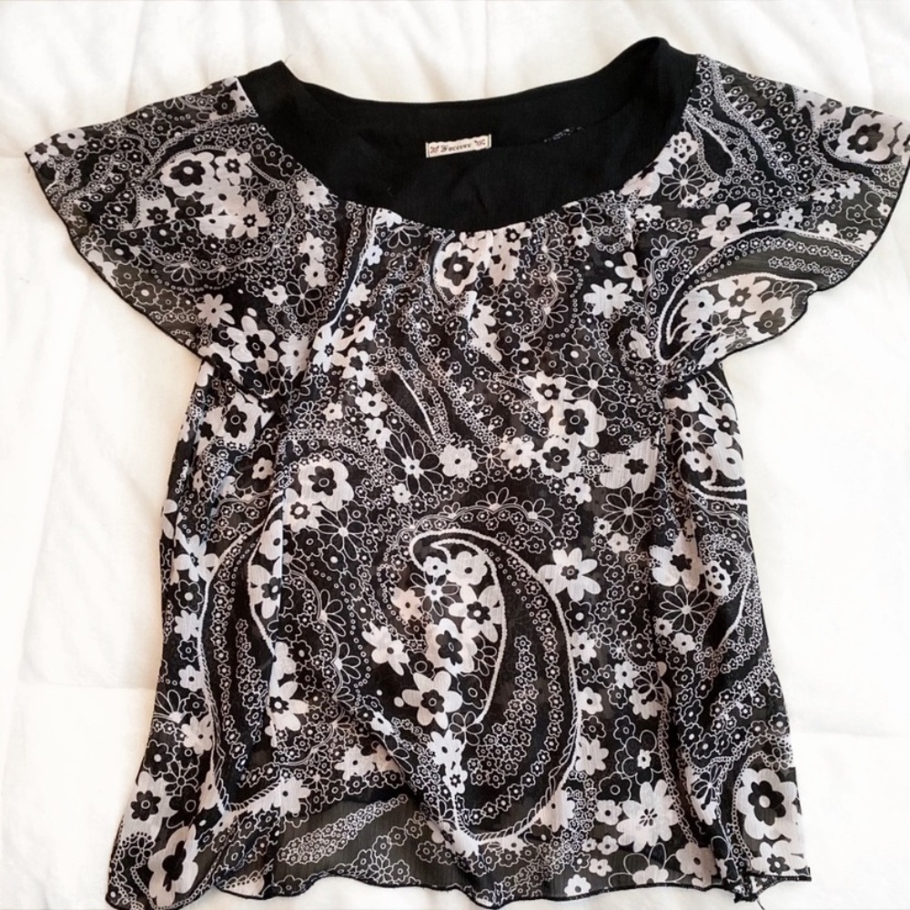 Forever 21 abstract floral printed blouse